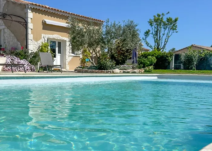 Le Petit Valexiane Piscine & Jardin